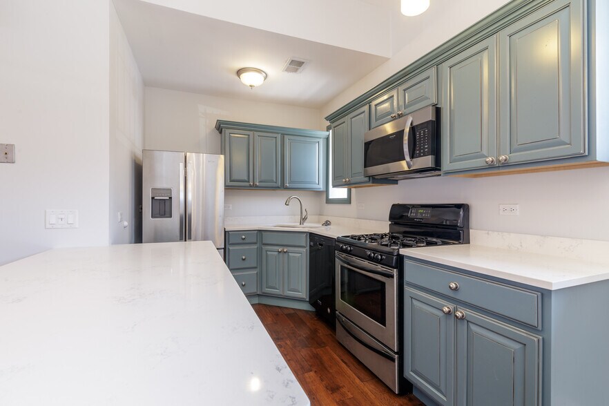 Building Photo - 315 S Ashland Ave
