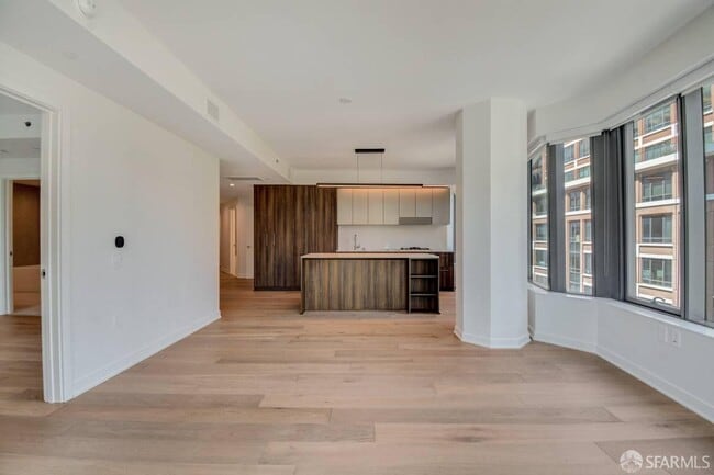 Building Photo - 280 Spear St
