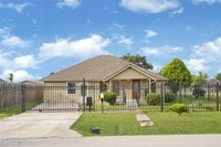 Building Photo - 8004 Mendez St