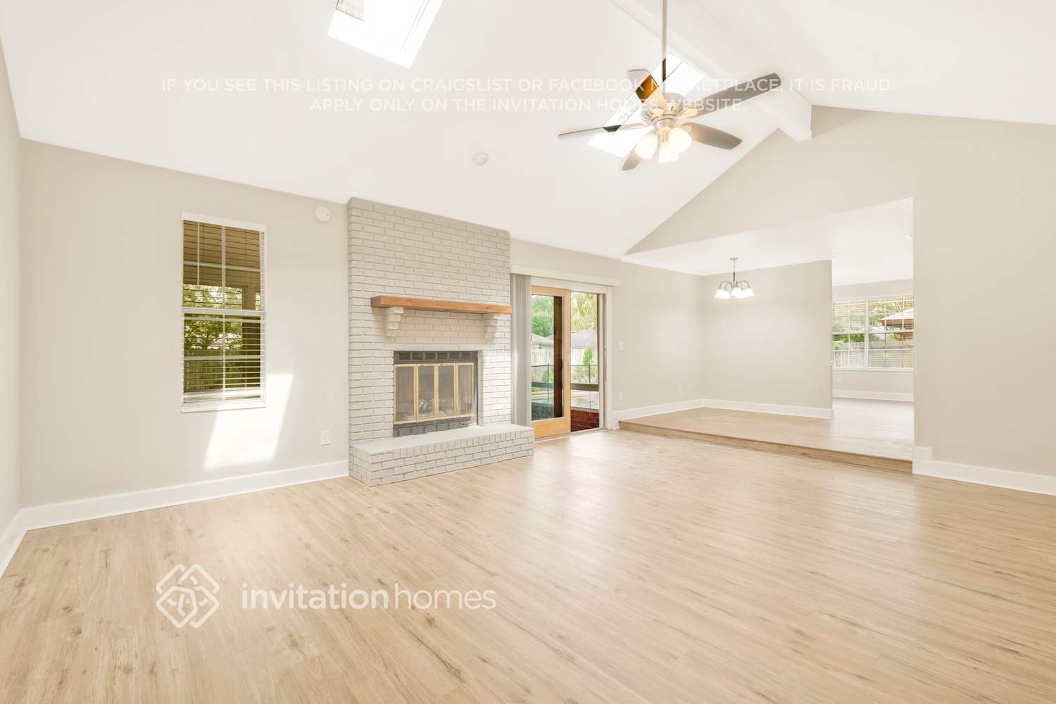 Building Photo - 2241 Staggerbush Dr