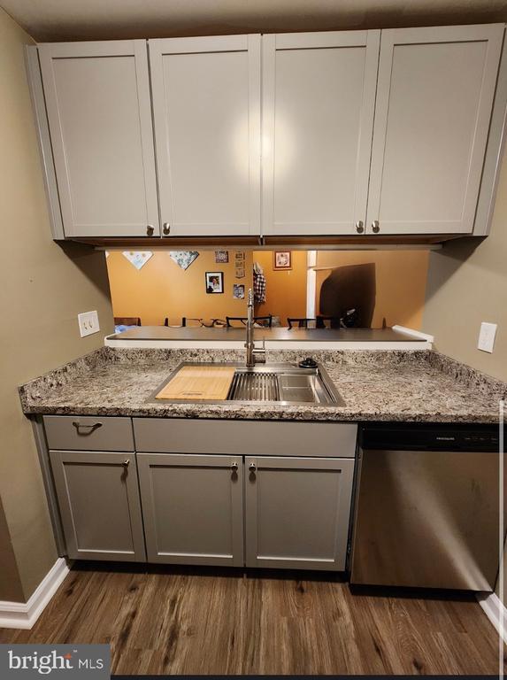 Building Photo - 1302 Sugarwood Cir