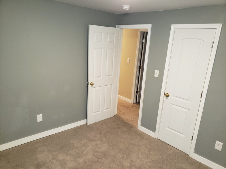 Building Photo - 1703 Wright Blvd