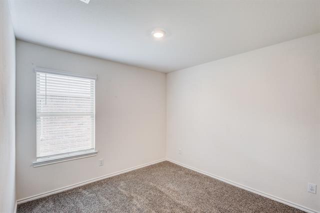 Building Photo - 2940 Lawson Dr