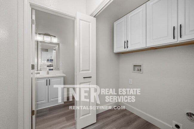 Building Photo - 1509 Bell St