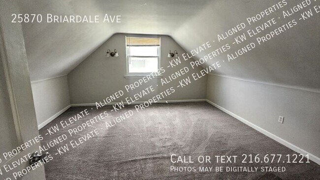 Building Photo - 25870 Briardale Ave