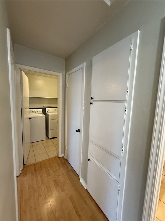Building Photo - Beautiful 3 bedroom 2 bath home for lease ...