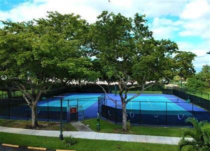 Building Photo - 115 Lake Emerald Dr