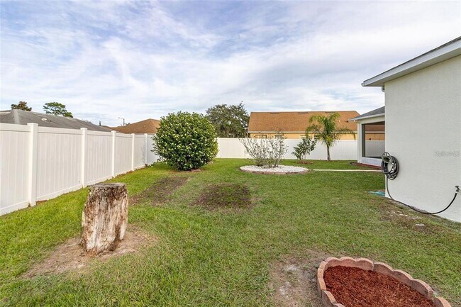 Building Photo - 411 Tamarind Parke Ln