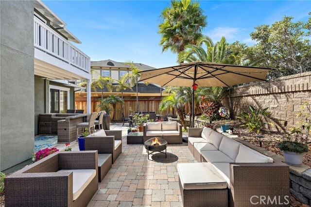 Building Photo - 6981 Shoreline Dr