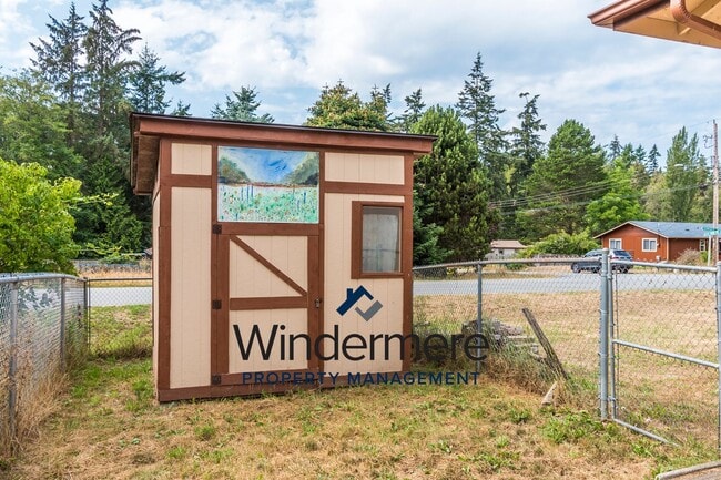 Building Photo - 549 W Ocean View Dr