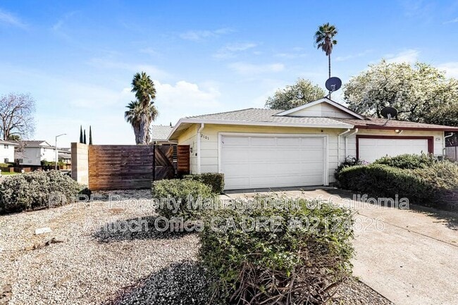 Building Photo - 2101 Banyan Way