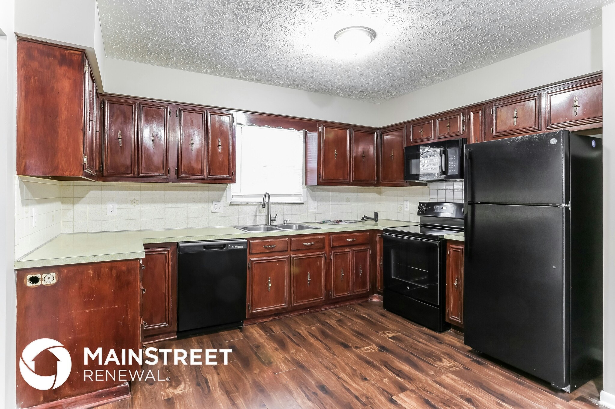 Building Photo - 1866 Dorsetshire Rd