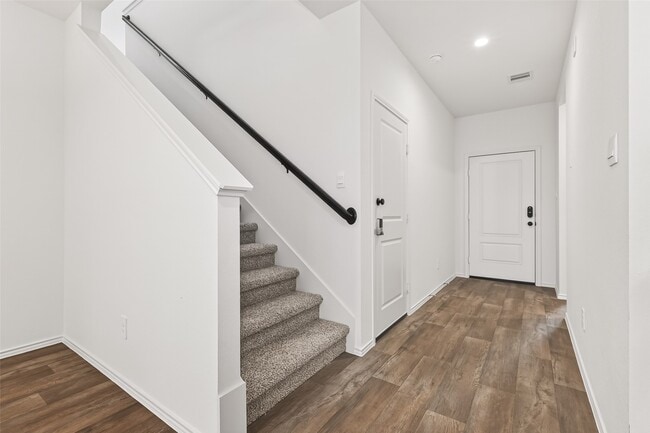 Building Photo - 4242 Wilsford Oak Wy