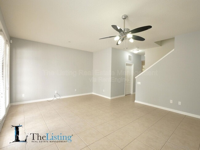 Building Photo - 12958 Vennetta Way