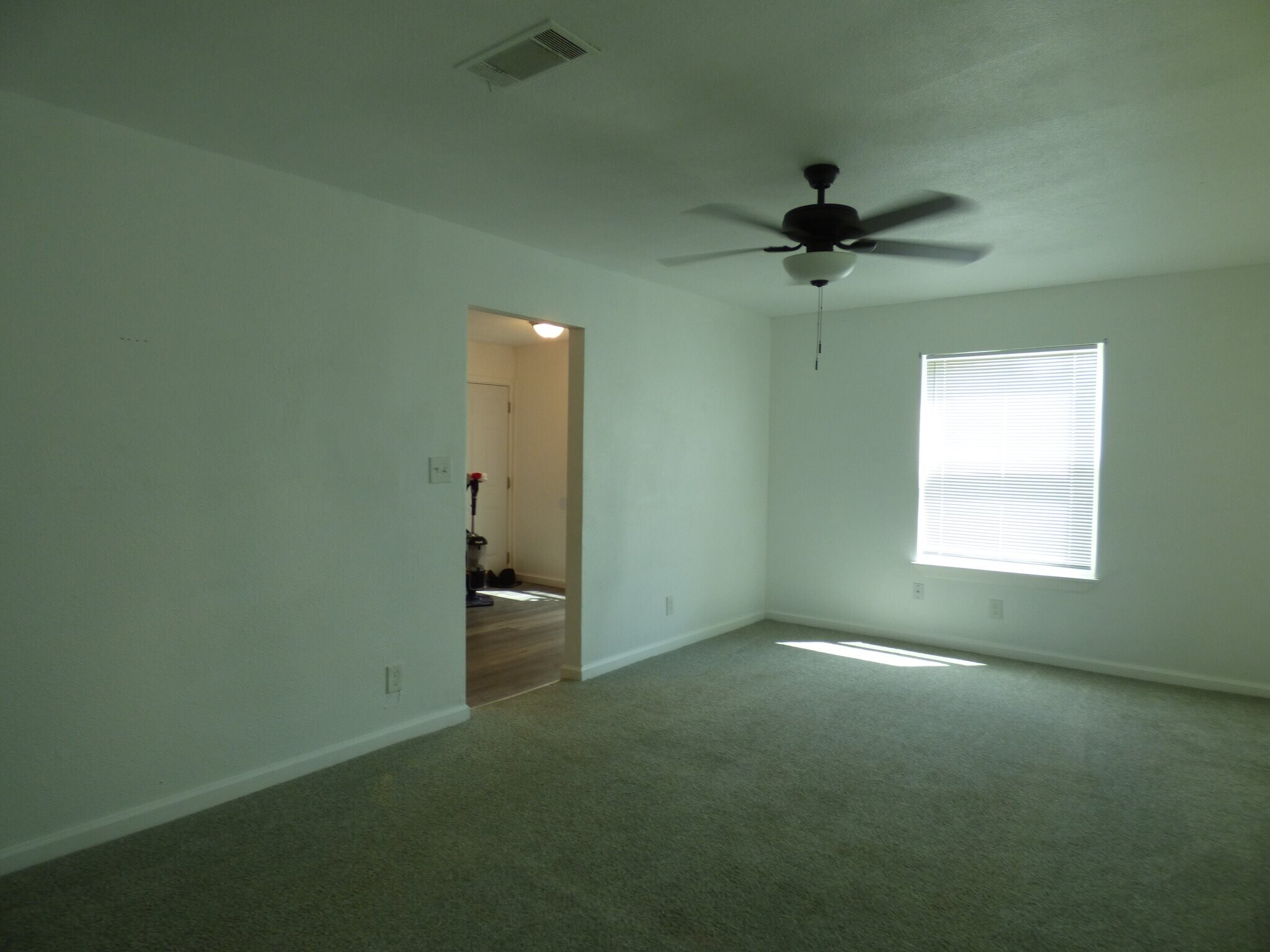 Building Photo - 811 Texas St
