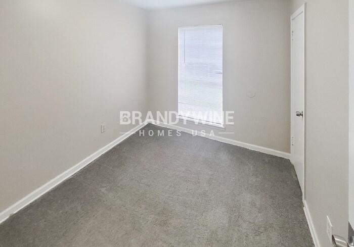 Building Photo - 4534 Valley Stream Dr