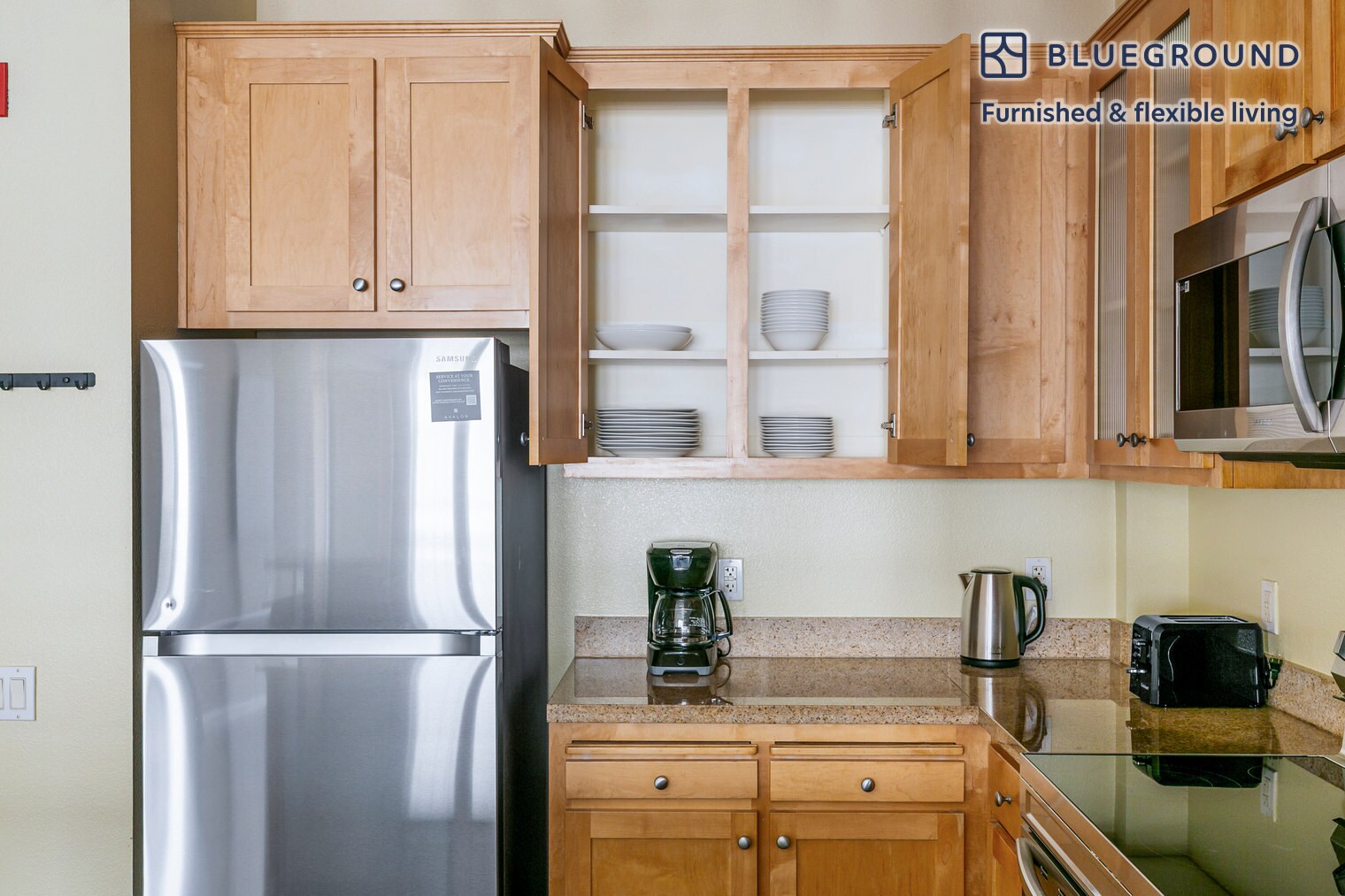 Building Photo - 853 Commodore Dr