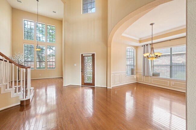 Building Photo - 9710 Lansing Meadows Dr