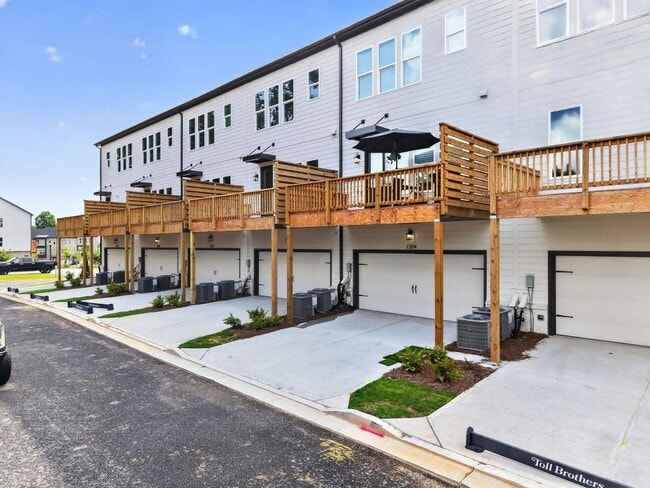Building Photo - 1308 Koa Ct