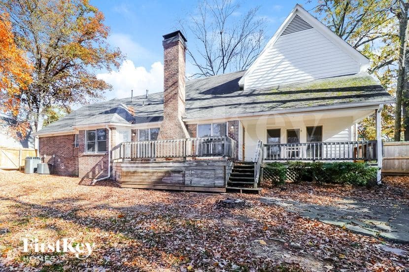 Building Photo - 3857 Oak Forest Dr