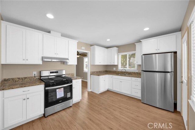 Building Photo - 303 E Mayfair Ave