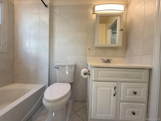 Building Photo - 51 Schneider Ave