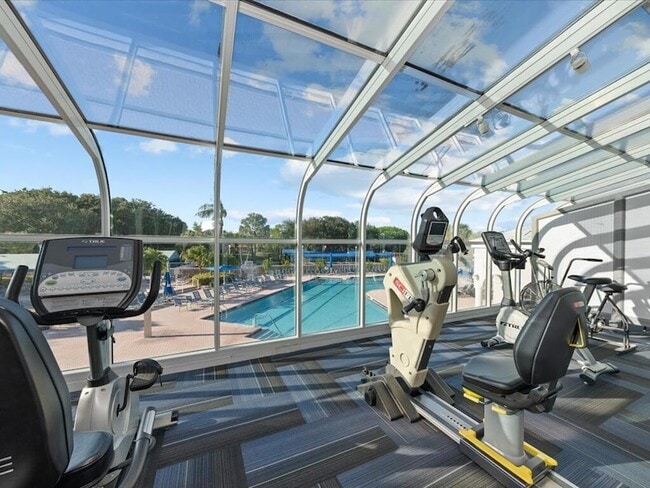 Building Photo - 5415 Verona Dr