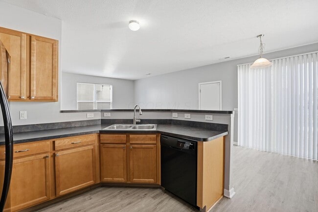 Building Photo - 511 Anthem St