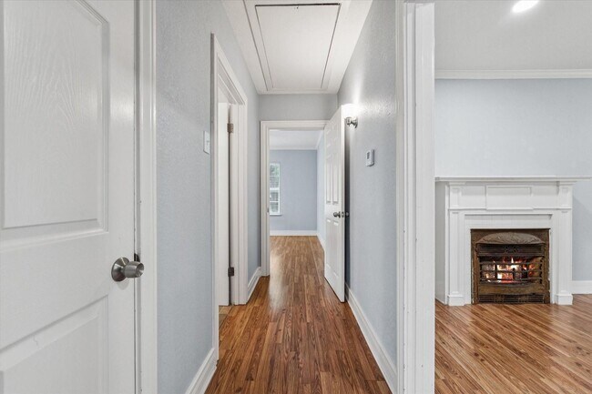 Building Photo - 2BR/1BA Home for Lease – Great Neighborhood