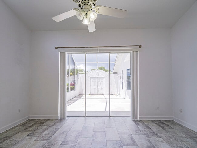 Building Photo - 1700 Aynsley Way