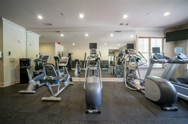 Building Photo - 1000 Ashwood Pkwy