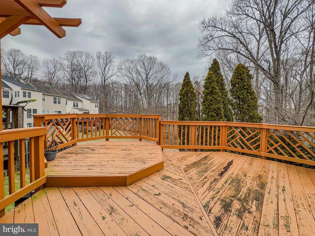 Building Photo - 12912 Marlton Center Dr