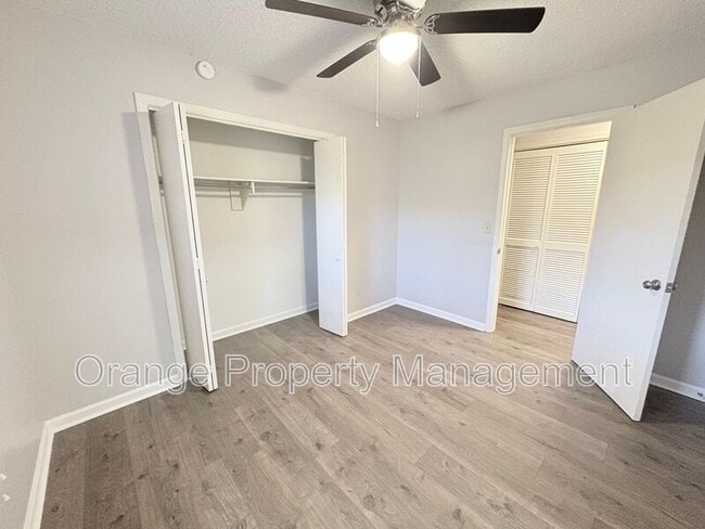 Building Photo - 212 Pelican Ln