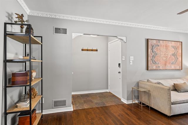 Building Photo - 6211 Marquita Ave