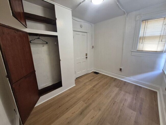 Building Photo - 427-431 E. Bijou St.