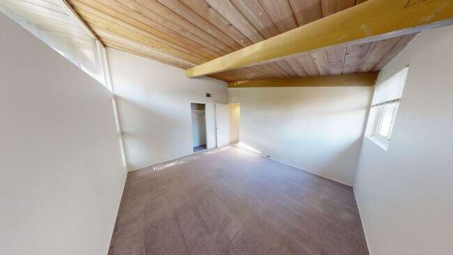Building Photo - 4BD/2BA House w/ Covered Patio & Pool! (Le...