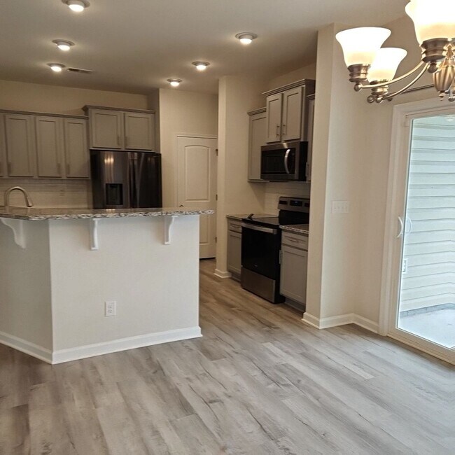 Building Photo - Four Bedroom Home, Long Term Rental - Conway, SC