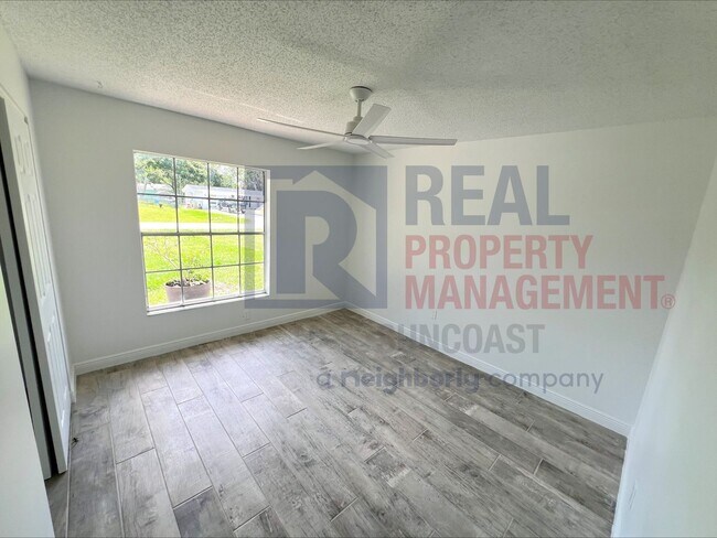Building Photo - 4142 Iola Dr