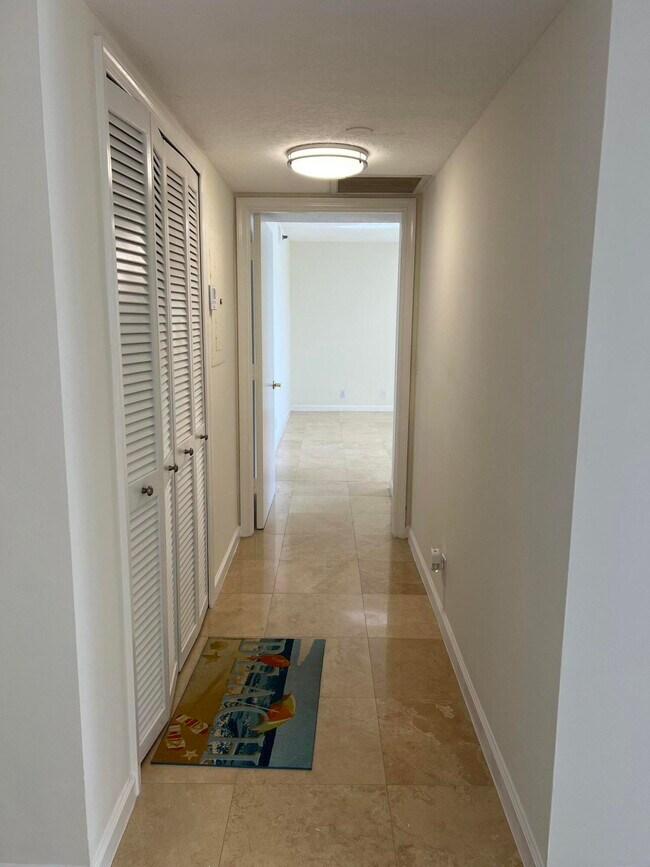 Building Photo - 3560 S Ocean Blvd