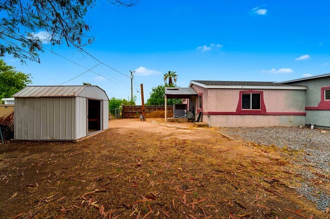 Building Photo - 13507 W Stella Ln