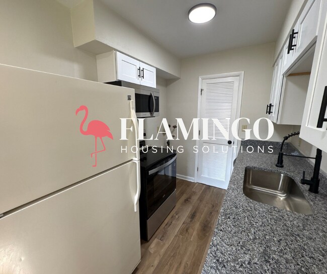 Building Photo - 428 Kling Dr