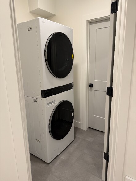 Building Photo - 6556 S 130 W