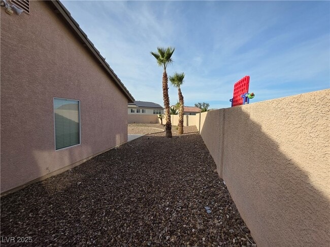 Building Photo - 1083 Sterling Peak St