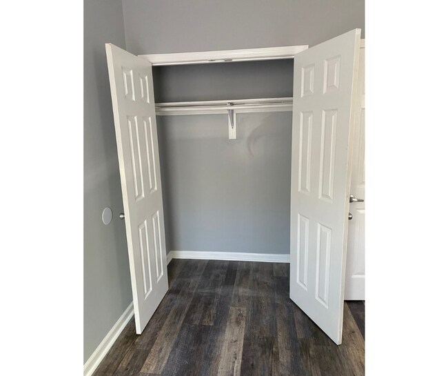 Building Photo - 627 Denison St