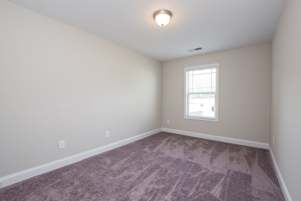 Building Photo - 593 Joneus Dr