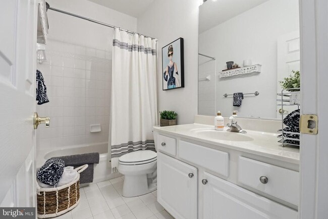 Building Photo - 43476 Castle Harbour Terrace