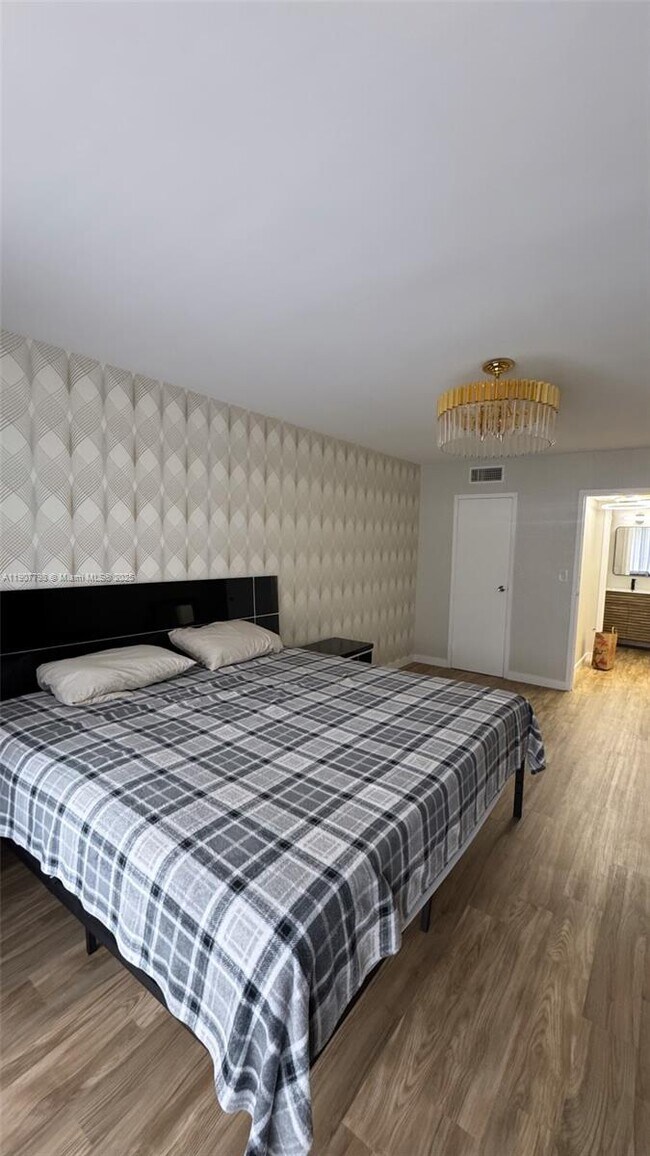 Building Photo - 501 Three Islands Boulevard