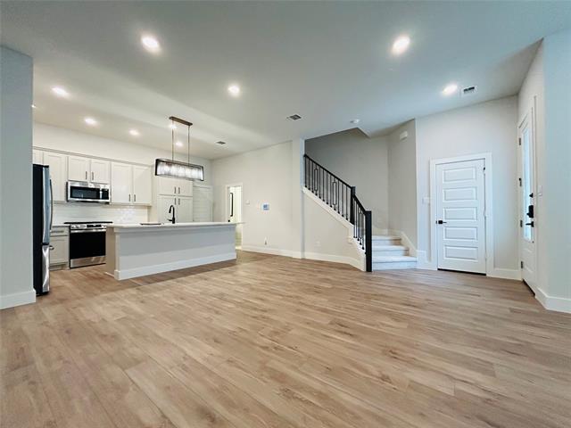 Building Photo - 564 Mission Trl