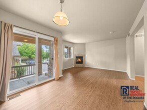 Building Photo - Amazing 3 bed, 3.5 bath Condo in Rigden Farm!