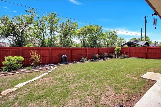 Building Photo - 7307 Diamond Dove Dr